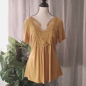 ⚜️ MissMoly Crochet Top